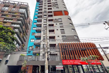 Studio para alugar com 25m², 1 quarto e sem vaga Studio para alugar com 25m², 1 quarto e sem vagaFachada