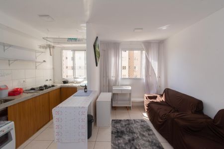 Sala de apartamento para alugar com 2 quartos, 48m² em Jk, Contagem
