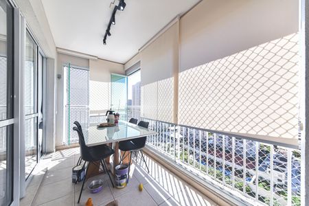 Apartamento à venda com 65m², 2 quartos e 1 vagaVaranda