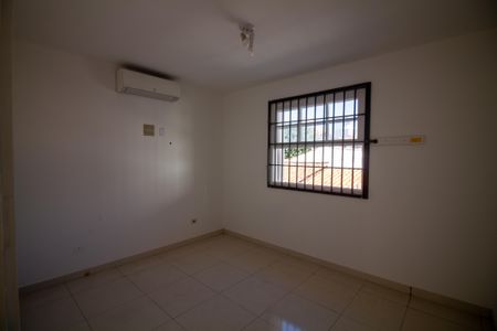 Casa para alugar com 120m², 3 quartos e 2 vagas Casa para alugar com 120m², 3 quartos e 2 vagasQuarto 1