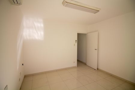 Casa para alugar com 120m², 3 quartos e 2 vagas Casa para alugar com 120m², 3 quartos e 2 vagasQuarto 2