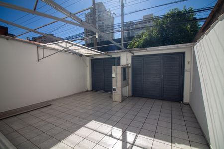 Casa para alugar com 120m², 3 quartos e 2 vagas Casa para alugar com 120m², 3 quartos e 2 vagasGaragem