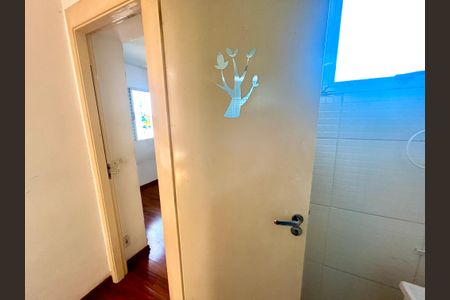 Apartamento à venda com 45m², 2 quartos e 1 vagaBanheiro 