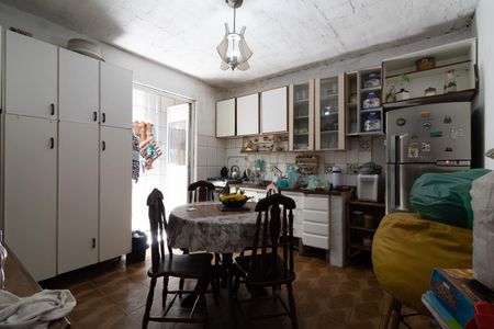 Casa à venda com 249m², 2 quartos e 2 vagasCozinha