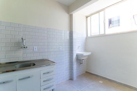 Apartamento para alugar com 50m², 2 quartos e 1 vaga Apartamento para alugar com 50m², 2 quartos e 1 vagaCozinha e Área de Serviço