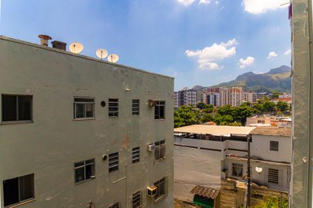 Quarto vista  de apartamento para alugar com 2 quartos, 50m² em Todos Os Santos, Rio de Janeiro