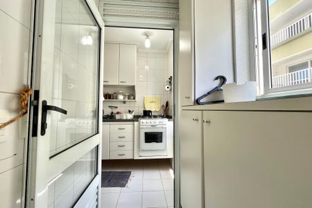 Apartamento para alugar com 63m², 2 quartos e 1 vagaÁrea de Serviço