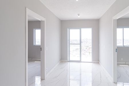Sala de apartamento para alugar com 2 quartos, 41m² em Vila Sul Americana, Carapicuíba