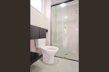 Banheiro de kitnet/studio para alugar com 1 quarto, 32m² em Penha de França, São Paulo