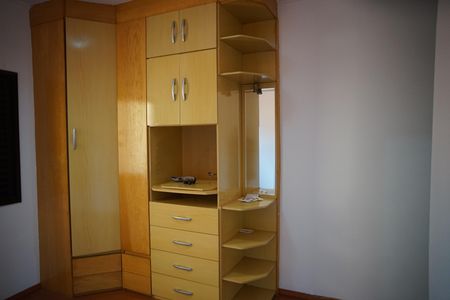Casa à venda com 200m², 2 quartos e 2 vagasQuarto 2