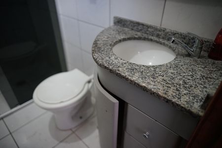 Casa à venda com 200m², 2 quartos e 2 vagasBanheiro da Suíte