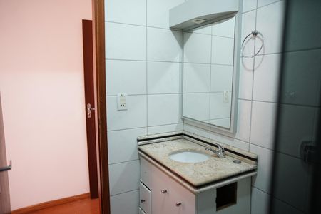Casa à venda com 200m², 2 quartos e 2 vagasBanheiro 2