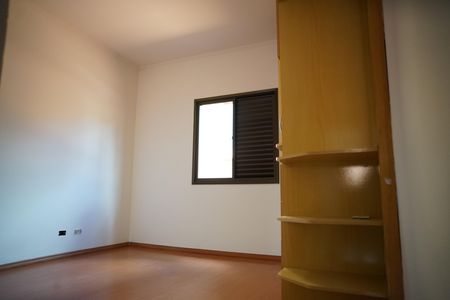Casa à venda com 200m², 2 quartos e 2 vagasQuarto 2