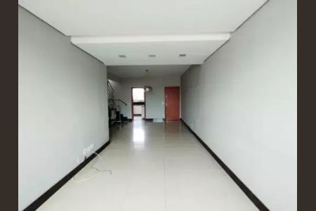 Apartamento para alugar com 214m², 4 quartos e 4 vagas