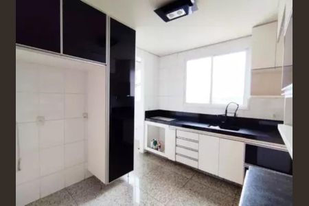 Apartamento para alugar com 4 quartos, 214m² em Castelo, Belo Horizonte