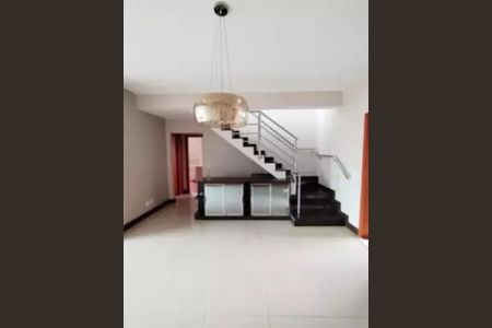 Apartamento para alugar com 214m², 4 quartos e 4 vagas