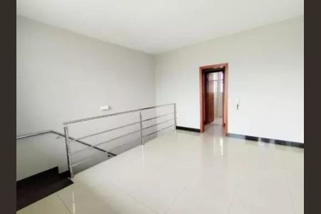 Apartamento para alugar com 214m², 4 quartos e 4 vagas