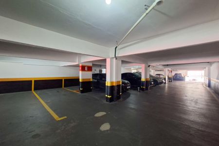 Apartamento para alugar com 53m², 1 quarto e 1 vaga Apartamento para alugar com 53m², 1 quarto e 1 vagaGaragem