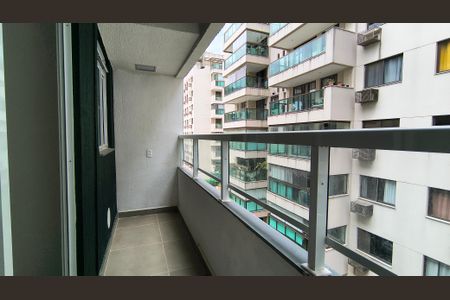 Apartamento para alugar com 62m², 2 quartos e 1 vagaVaranda