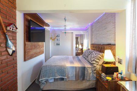 Apartamento à venda com 140m², 3 quartos e 1 vaga Apartamento à venda com 140m², 3 quartos e 1 vagaSuíte