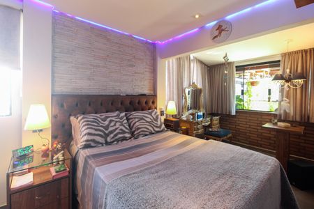 Apartamento à venda com 140m², 3 quartos e 1 vaga Apartamento à venda com 140m², 3 quartos e 1 vagaSuíte