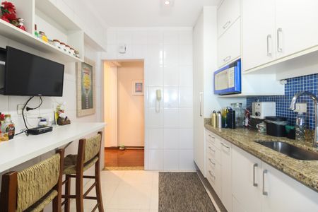 Apartamento à venda com 140m², 3 quartos e 1 vaga Apartamento à venda com 140m², 3 quartos e 1 vagaCozinha
