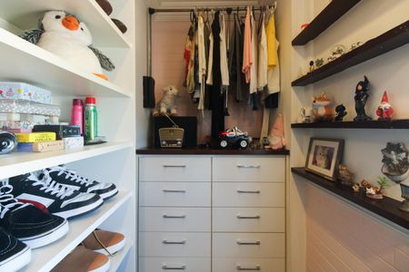 Apartamento à venda com 140m², 3 quartos e 1 vaga Apartamento à venda com 140m², 3 quartos e 1 vagaSuíte