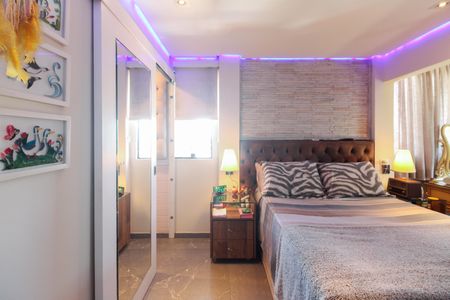 Apartamento à venda com 140m², 3 quartos e 1 vaga Apartamento à venda com 140m², 3 quartos e 1 vagaSuíte