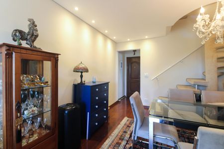 Apartamento à venda com 140m², 3 quartos e 1 vaga Apartamento à venda com 140m², 3 quartos e 1 vagaSala