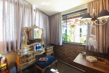 Apartamento à venda com 140m², 3 quartos e 1 vaga Apartamento à venda com 140m², 3 quartos e 1 vagaSuíte