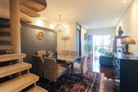 Apartamento à venda com 140m², 3 quartos e 1 vaga Apartamento à venda com 140m², 3 quartos e 1 vagaSala