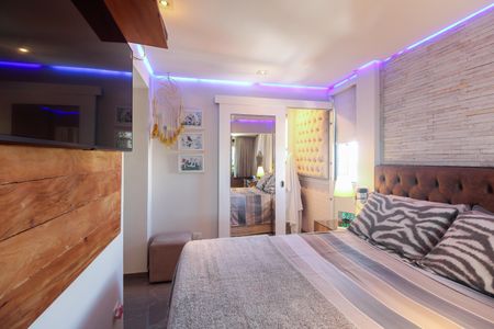 Apartamento à venda com 140m², 3 quartos e 1 vaga Apartamento à venda com 140m², 3 quartos e 1 vagaSuíte