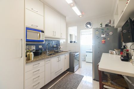 Apartamento à venda com 140m², 3 quartos e 1 vaga Apartamento à venda com 140m², 3 quartos e 1 vagaCozinha