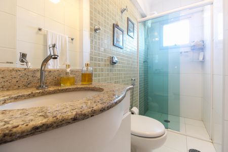 Apartamento à venda com 140m², 3 quartos e 1 vaga Apartamento à venda com 140m², 3 quartos e 1 vagaBanheiro Social