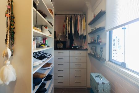 Apartamento à venda com 140m², 3 quartos e 1 vaga Apartamento à venda com 140m², 3 quartos e 1 vagaSuíte