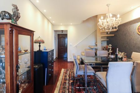 Apartamento à venda com 140m², 3 quartos e 1 vaga Apartamento à venda com 140m², 3 quartos e 1 vagaSala