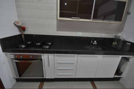 Apartamento à venda com 56m², 2 quartos e 1 vagaCozinha