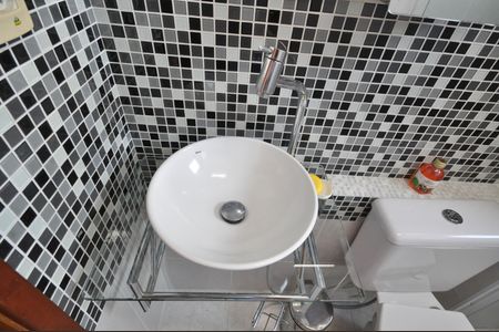 Apartamento à venda com 56m², 2 quartos e 1 vagaBanheiro Social