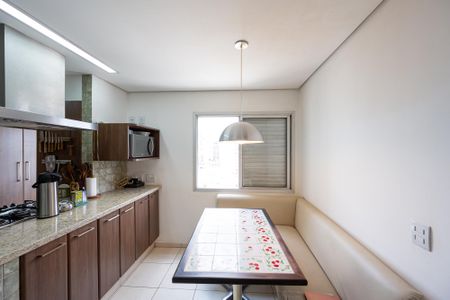 Apartamento à venda com 278m², 4 quartos e 4 vagasCozinha