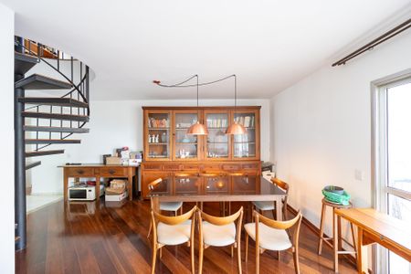 Apartamento à venda com 278m², 4 quartos e 4 vagasSala