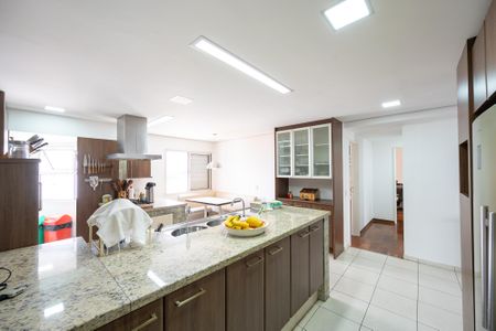 Apartamento à venda com 278m², 4 quartos e 4 vagasCozinha