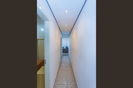 Casa à venda com 120m², 2 quartos e 2 vagas Casa à venda com 120m², 2 quartos e 2 vagasCorredor