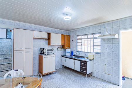 Casa à venda com 120m², 2 quartos e 2 vagas Casa à venda com 120m², 2 quartos e 2 vagasCozinha