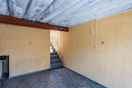 Casa à venda com 120m², 2 quartos e 2 vagas Casa à venda com 120m², 2 quartos e 2 vagasGaragem