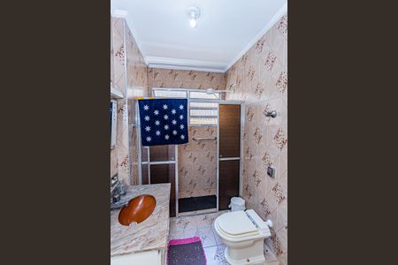 Casa à venda com 120m², 2 quartos e 2 vagas Casa à venda com 120m², 2 quartos e 2 vagasBanheiro