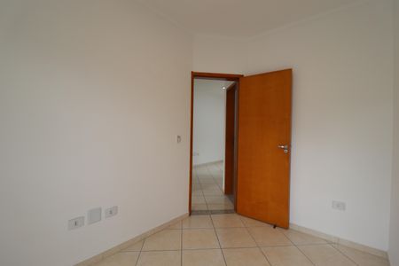 Quarto 1 de apartamento para alugar com 2 quartos, 38m² em Jardim Ocara, Santo André