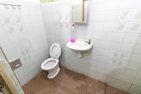 Casa para alugar com 290m², 5 quartos e 1 vagaBanheiro 2