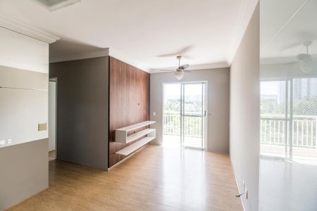 Sala  de apartamento para alugar com 3 quartos, 68m² em Jardim Tupanci, Barueri