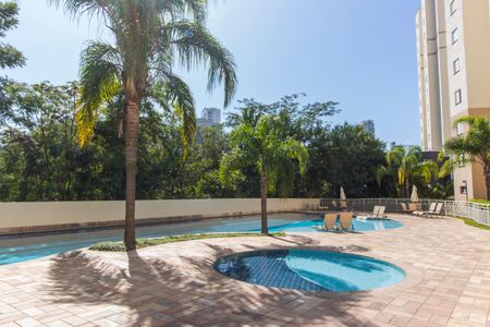 Apartamento à venda com 68m², 3 quartos e 1 vagaPiscina