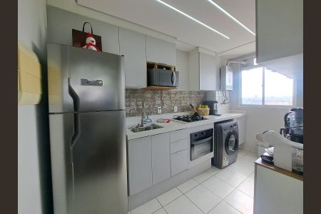 Cozinha de apartamento para alugar com 2 quartos, 45m² em Piratininga, Osasco